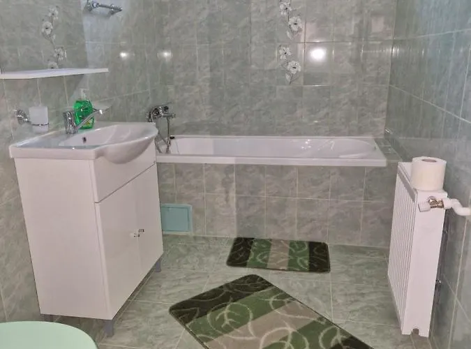 Splendid Нэводари