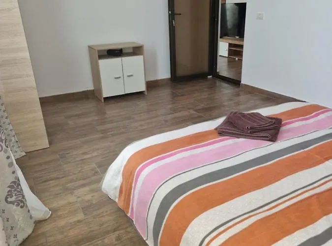 Splendid Апарт-отель Нэводари