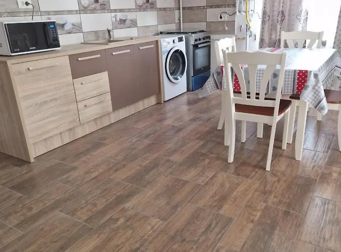 Апарт-отель Splendid Нэводари